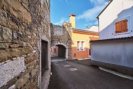 AAT 34 - Contovello