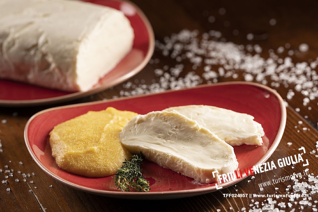 Asno Cheese with Polenta