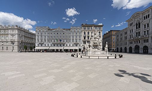 Piazza Unità d'Italia 