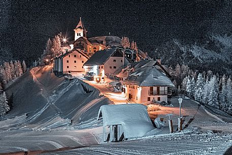 Nightime on Monte Lussari 