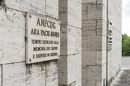 Ara Pacis Mundi