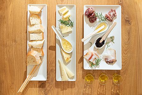 Còntime Food and Tasting