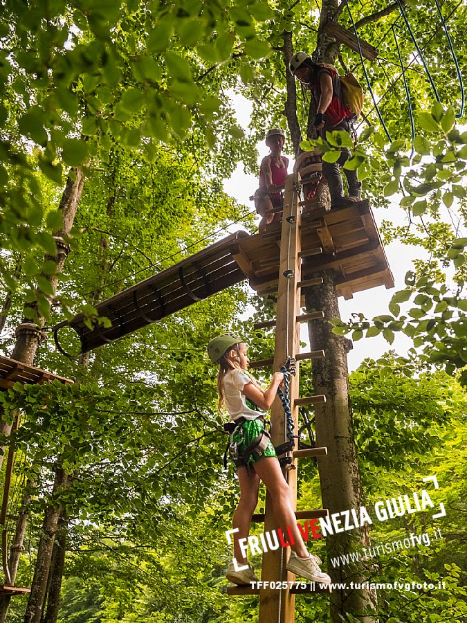 Located in a wonderful beech forest near the tourist resort of Piancavallo, a few hundred meters from the services of the town centre, the Rampy Park offers fun, excitement and the possibility of spending a day outdoors in a safe and stimulating environment. Rampy Park is spread over 50 platforms in 5 different routes differentiated based on difficulty. Everyone from children (over 5 years of age and 1 meter tall) to adults (without age limits) can try it.