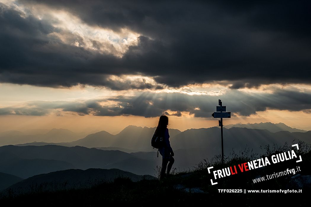 Along the path that leads from the Pellizzo refuge to the top of Mount Matajur, Prealpi Giulie