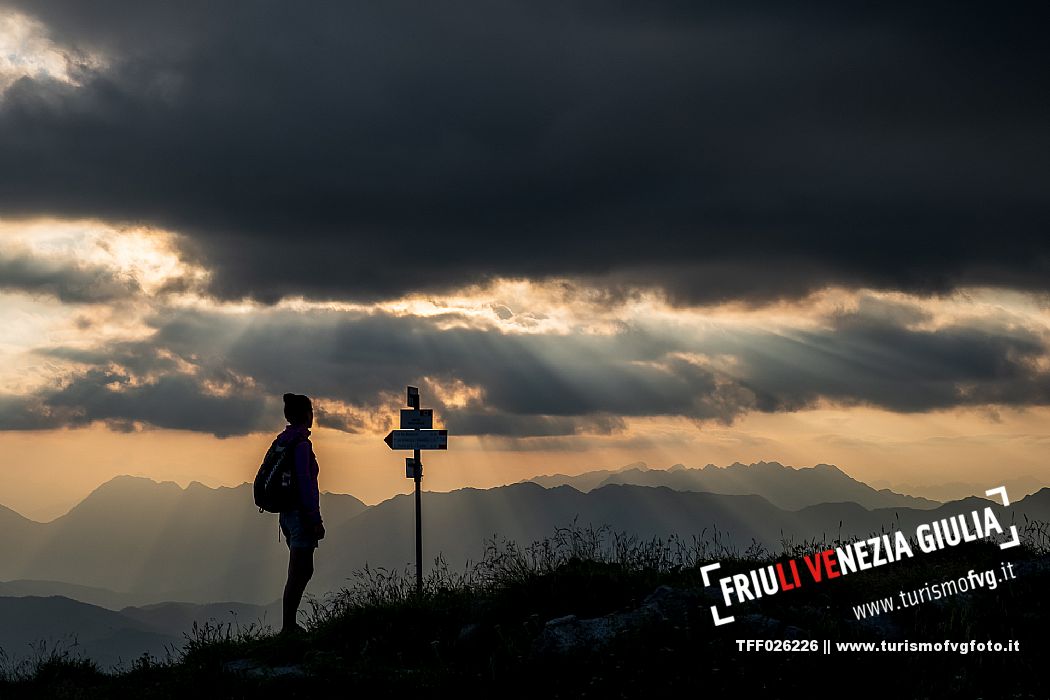 Along the path that leads from the Pellizzo refuge to the top of Mount Matajur, Prealpi Giulie