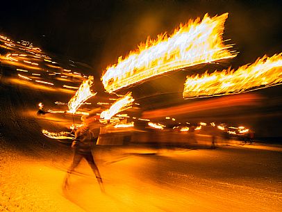 Monte Santo di Lussari.
The Di Prampero slope in Camporosso welcomed 2024 with the 51st of the longest torchlight procession in the entire Alpine arc