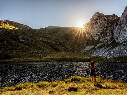 Avostanis Lake, along the path from Malga Pramosio
