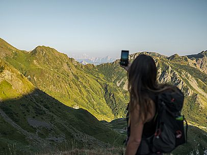 Avostanis Lake, along the path from Malga Pramosio
