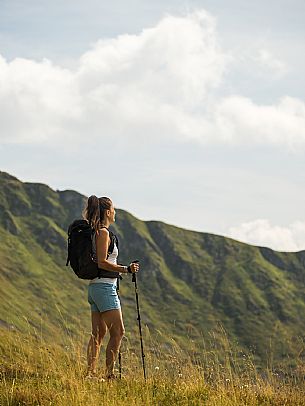 Trekking along the path to the panoramic peak of Monte Crostis, Panoramica delle Vette, Ravascletto, Carnia
