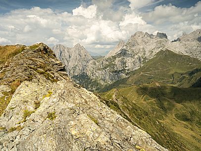 Trekking along the path to the panoramic peak of Monte Crostis, Panoramica delle Vette, Ravascletto, Carnia.