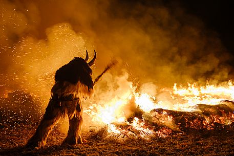 Krampus and St Nicholas, the tradition of 5 December in Tarvisio. Here in Rutte Grande 
