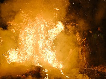 Krampus and St Nicholas, the tradition of 5 December in Tarvisio. Here in Rutte Grande Krampus and St Nicholas, the tradition of 5 December in Tarvisio. Here in Rutte Grande