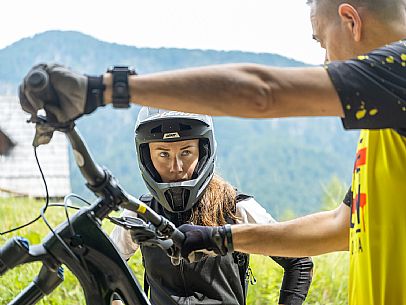 The Angel Bike Park offers a real alternative for those seeking adrenaline and fun, with two routes, Cervo for beginners and Lince, longer, for the more experienced. Tarvisio, Piana dell'Angelo.