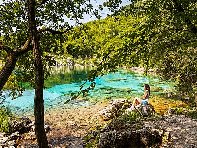 Circular hike from Somp Cornino on Monte Prat to Monte Cuar with views of the Tagliamento river