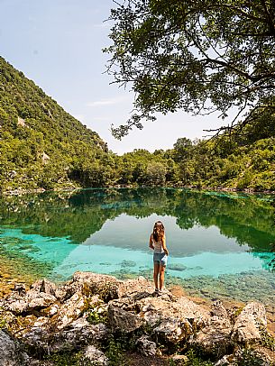 Circular hike from Somp Cornino on Monte Prat to Monte Cuar with views of the Tagliamento river