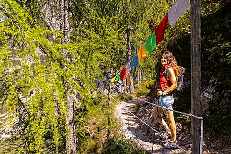 An easy but exciting hike along the new alternative trail to the Pellarini mountain hut in the Julian Alps, starting from Val Saisera, Malborghetto.