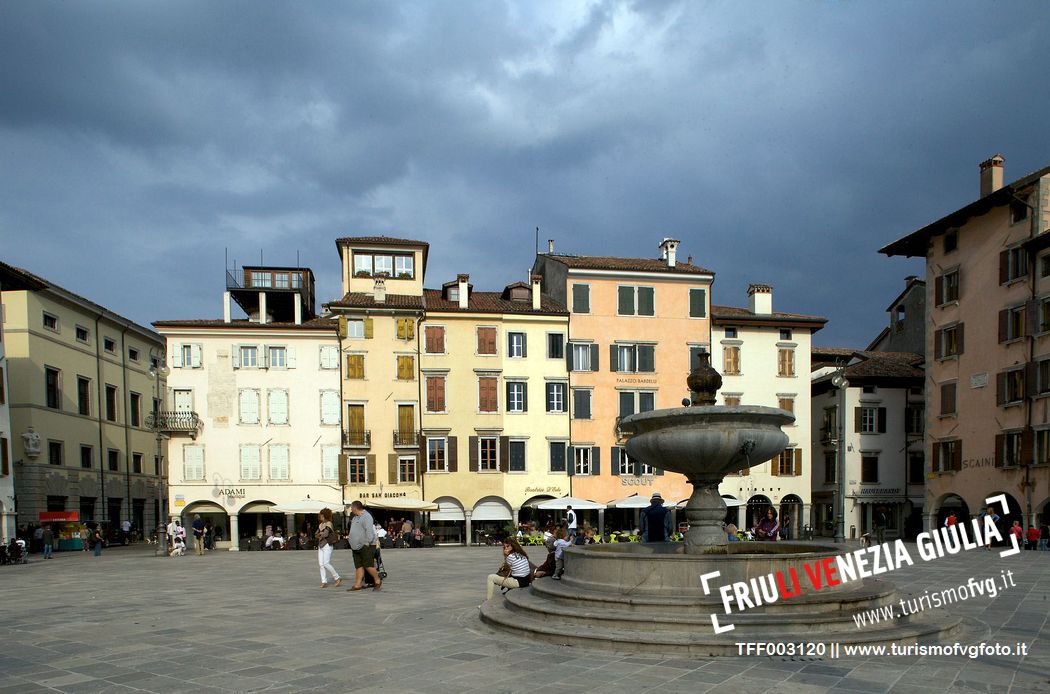 Udine, Piazza San Giacomo