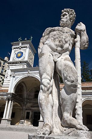 Udine, Piazza Libertà