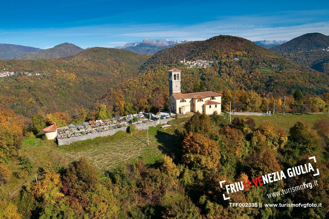 Chiesa di San Paolo, nei pressi di Cernetig (Stregna)