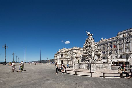 Piazza Unità d'Italia