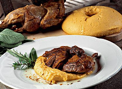 Polenta e faraona