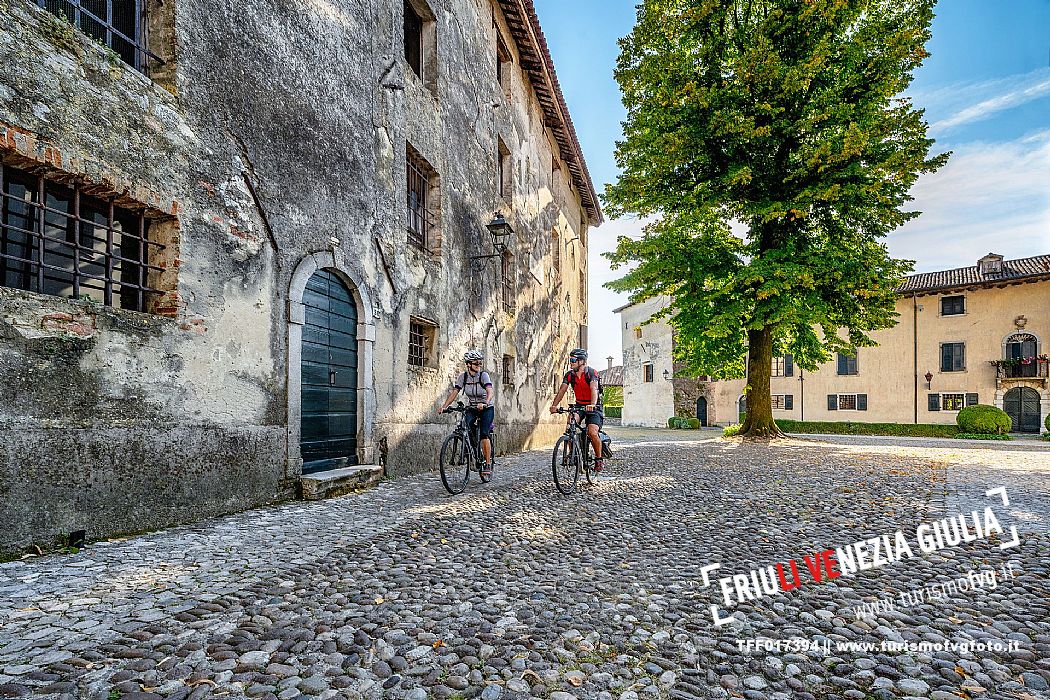 Alpe Adria cycle path - Udine-Grado-Finanziato dal Fondo europeo di sviluppo regionale e Interreg V-A Italia-Austria 2014-2020 progetto BIKE NAT