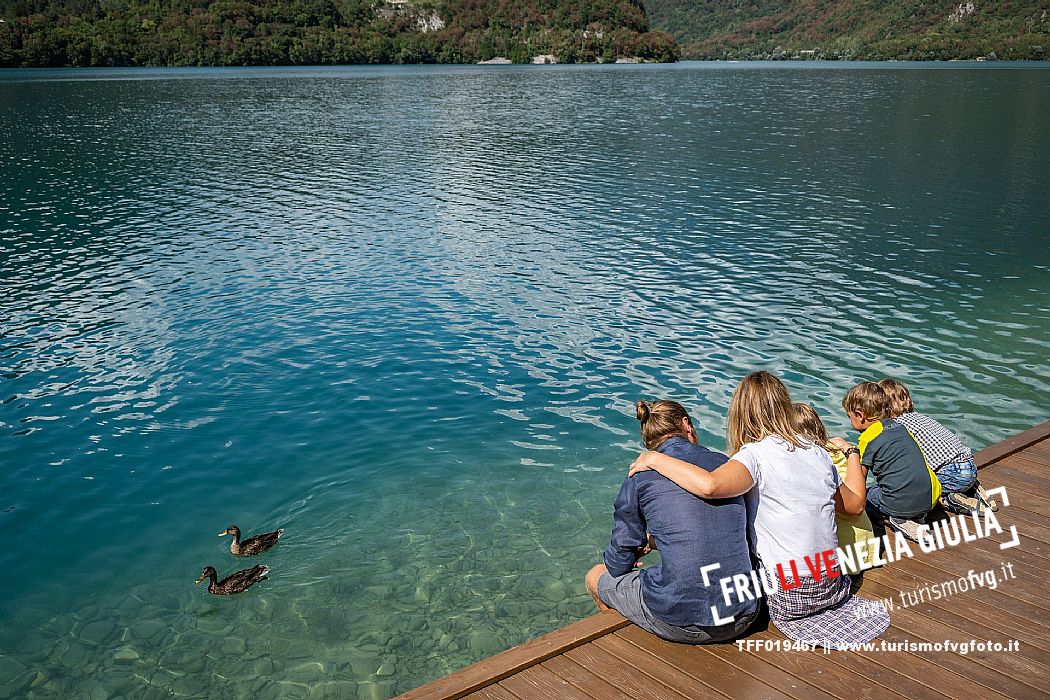 Lago di Cavazzo o dei Tre Comuni