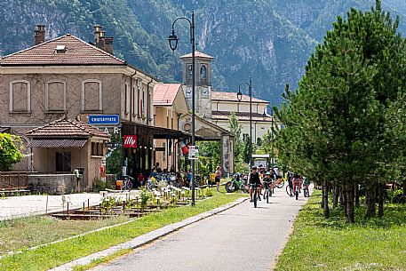 Alpe Adria cycle path - Tarvisio-Venzone-Finanziato dal Fondo europeo di sviluppo regionale e Interreg V-A Italia-Austria 2014-2020 progetto BIKE NAT Alpe Adria cycle path - Tarvisio-Venzone-Finanziato dal Fondo europeo di sviluppo regionale e Interreg V-A Italia-Austria 2014-2020 progetto BIKE NAT