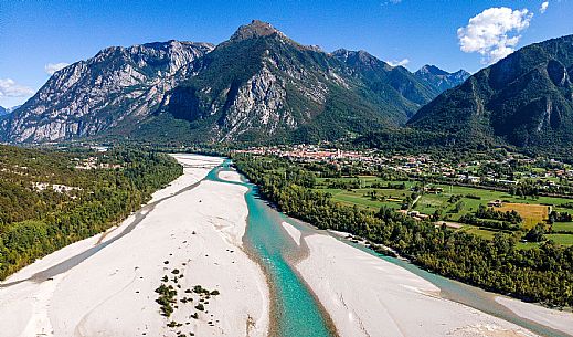 Alpe Adria cycle path - Diramazione Pioverno-Cavazzo- Finanziato dal Fondo europeo di sviluppo regionale e Interreg V-A Italia-Austria 2014-2020 progetto BIKE NAT