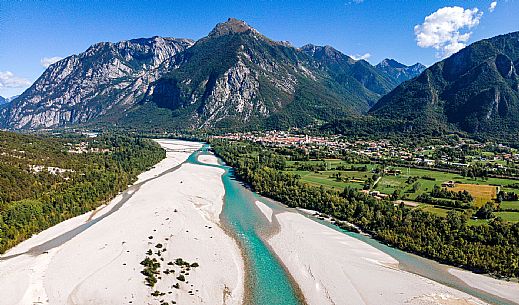 Alpe Adria cycle path - Diramazione Pioverno-Cavazzo- Finanziato dal Fondo europeo di sviluppo regionale e Interreg V-A Italia-Austria 2014-2020 progetto BIKE NAT Alpe Adria cycle path - Diramazione Pioverno-Cavazzo- Finanziato dal Fondo europeo di sviluppo regionale e Interreg V-A Italia-Austria 2014-2020 progetto BIKE NAT
