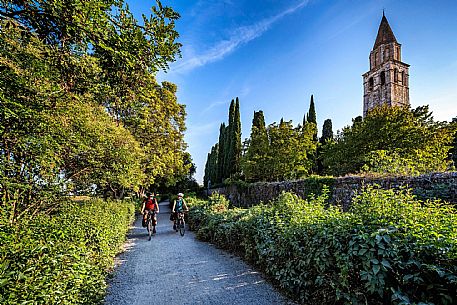 Alpe Adria cycle path - Udine-Grado-Finanziato dal Fondo europeo di sviluppo regionale e Interreg V-A Italia-Austria 2014-2020 progetto BIKE NAT