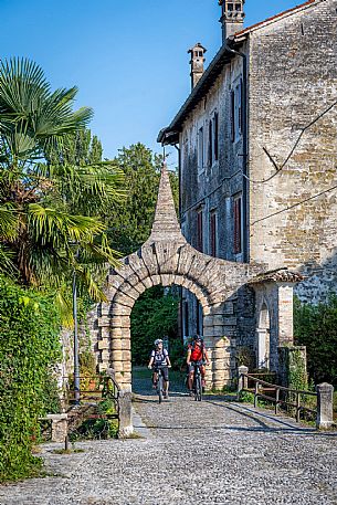 Alpe Adria cycle path - Udine-Grado-Finanziato dal Fondo europeo di sviluppo regionale e Interreg V-A Italia-Austria 2014-2020 progetto BIKE NAT