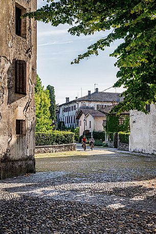 Alpe Adria cycle path - Udine-Grado-Finanziato dal Fondo europeo di sviluppo regionale e Interreg V-A Italia-Austria 2014-2020 progetto BIKE NAT