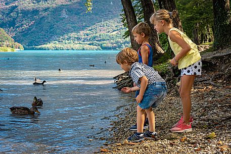 Lago di Cavazzo o dei Tre Comuni