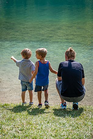 Lago di Cavazzo o dei Tre Comuni