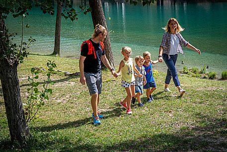 Lago di Cavazzo o dei Tre Comuni