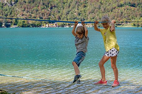 Lago di Cavazzo o dei Tre Comuni