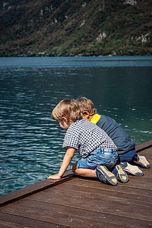 Lago di Cavazzo o dei Tre Comuni