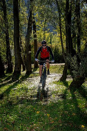 Lago di Cavazzo o dei Tre Comuni