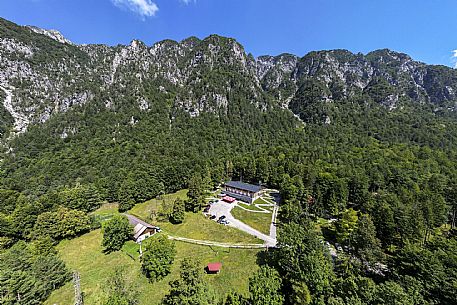 Rifugio Pian dei Ciclamini