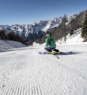 Skiing on the Varmost