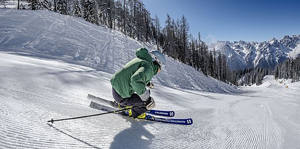 Skiing on the Varmost