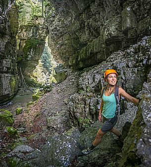 Excursion to the Forra del Vinadia - Lauco. First stretch of path (the easiest technically) with departure and arrival in Vinaio Excursion to the Forra del Vinadia - Lauco. First stretch of path (the easiest technically) with departure and arrival in Vinaio