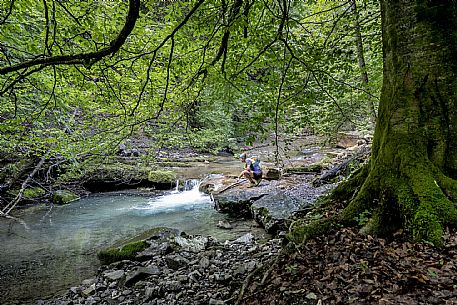 Excursion to the Forra del Vinadia - Lauco. First stretch of path (the easiest technically) with departure and arrival in Vinaio Excursion to the Forra del Vinadia - Lauco. First stretch of path (the easiest technically) with departure and arrival in Vinaio