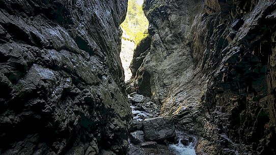 Excursion to the Forra del Vinadia - Lauco. First stretch of path (the easiest technically) with departure and arrival in Vinaio Excursion to the Forra del Vinadia - Lauco. First stretch of path (the easiest technically) with departure and arrival in Vinaio