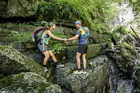 Excursion to the Forra del Vinadia - Lauco. First stretch of path (the easiest technically) with departure and arrival in Vinaio Excursion to the Forra del Vinadia - Lauco. First stretch of path (the easiest technically) with departure and arrival in Vinaio