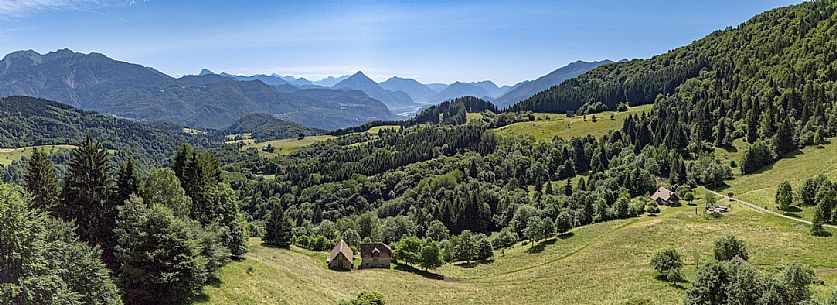 Panoramic view towards Val Tagliamento from the Conca di Pani ring - Carnia Panoramic view towards Val Tagliamento from the Conca di Pani ring - Carnia
