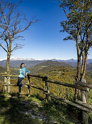Tribil Meadows in Autumn
Walking along the path and admiring the view towards the Judrio valley.