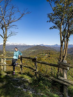 Tribil Meadows in Autumn
Walking along the path and admiring the view towards the Judrio valley.