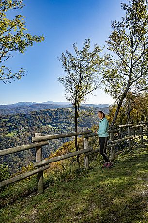 Tribil Meadows in Autumn
Walking along the path and admiring the view towards the Judrio valley.